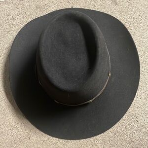 AKUBRA RINGER HAT SIZE 55